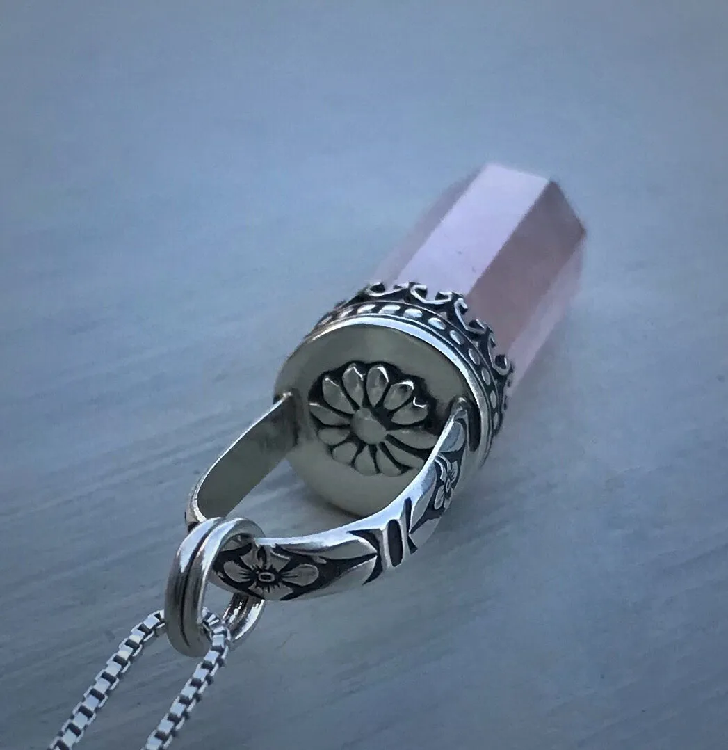 Rose Quartz Floral Point Necklace