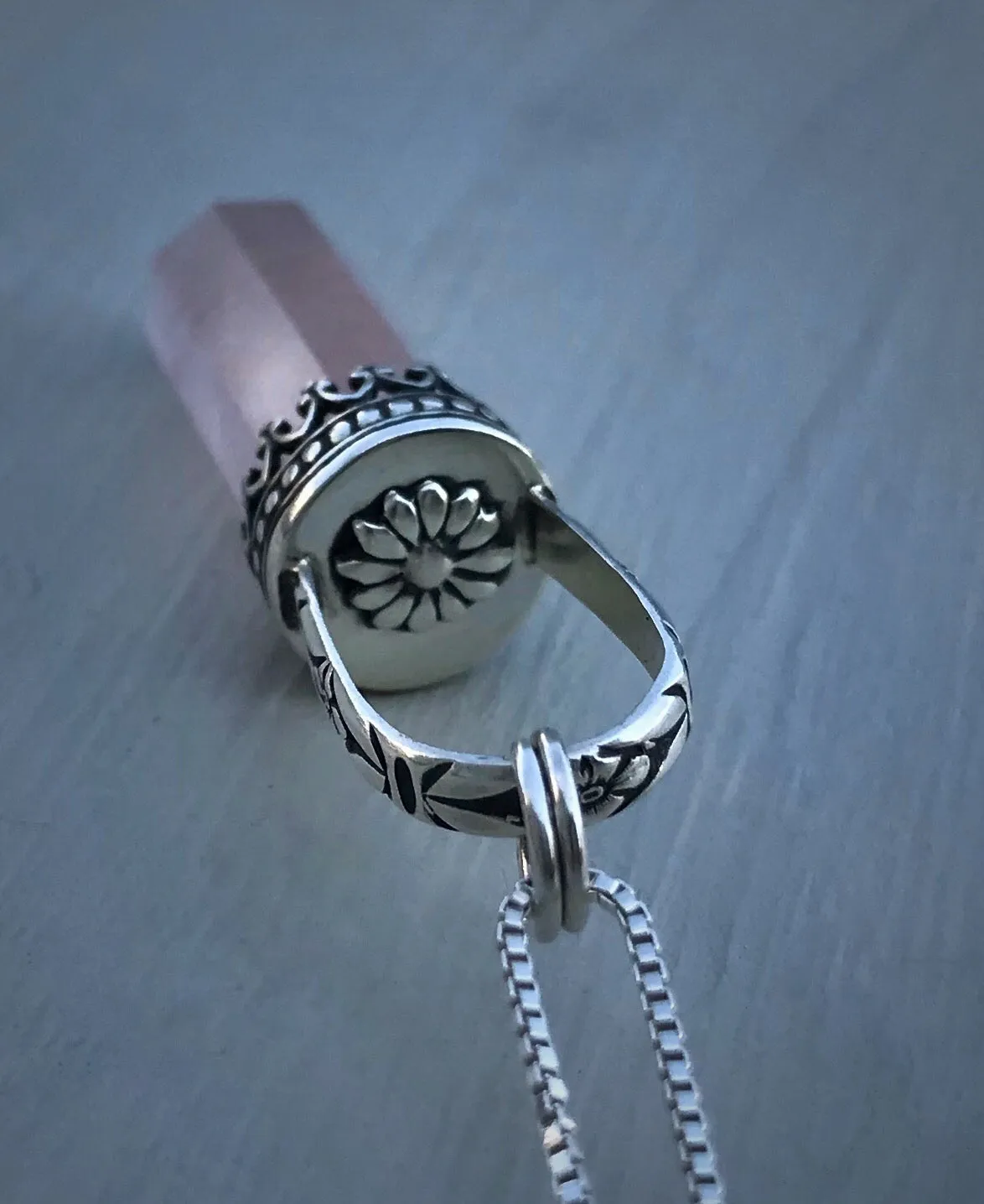 Rose Quartz Floral Point Necklace