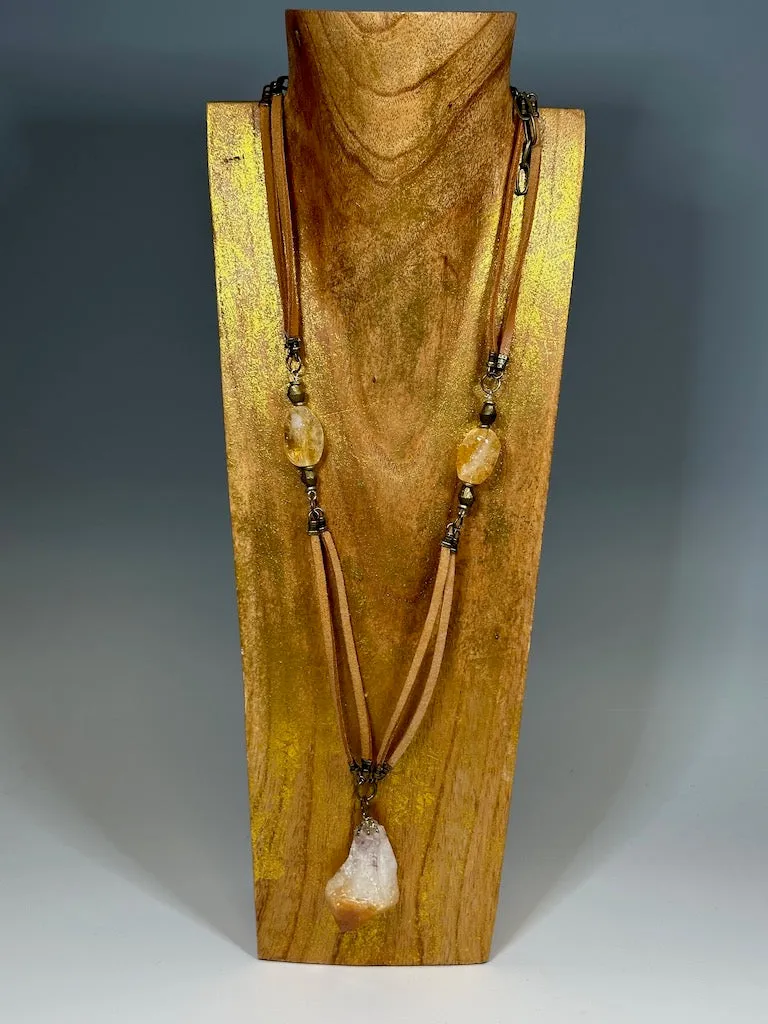 ROUGH CUT CITRINE AND LEATHER STATEMENT NECKLACE  LCN603