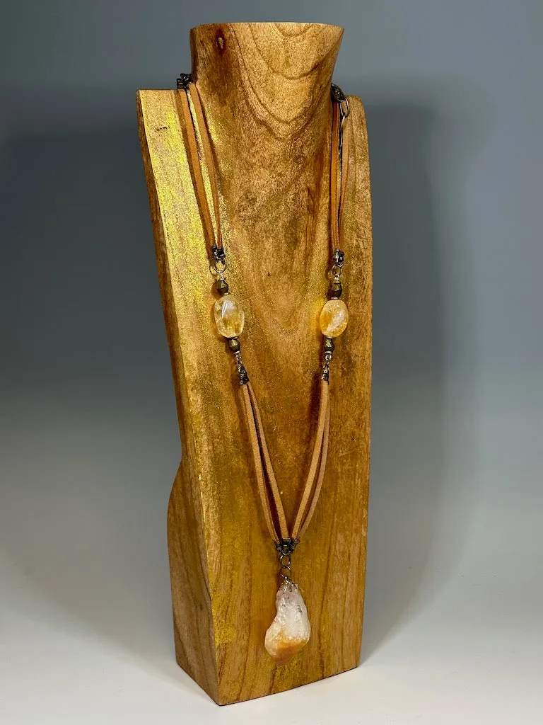ROUGH CUT CITRINE AND LEATHER STATEMENT NECKLACE  LCN603