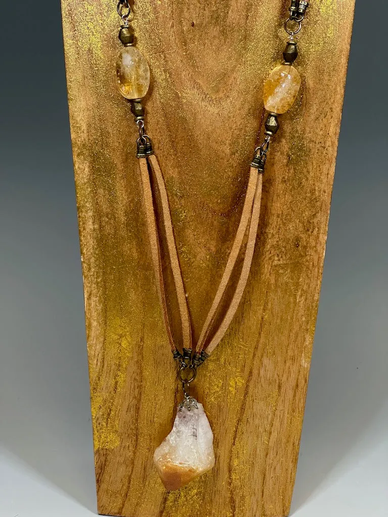 ROUGH CUT CITRINE AND LEATHER STATEMENT NECKLACE  LCN603