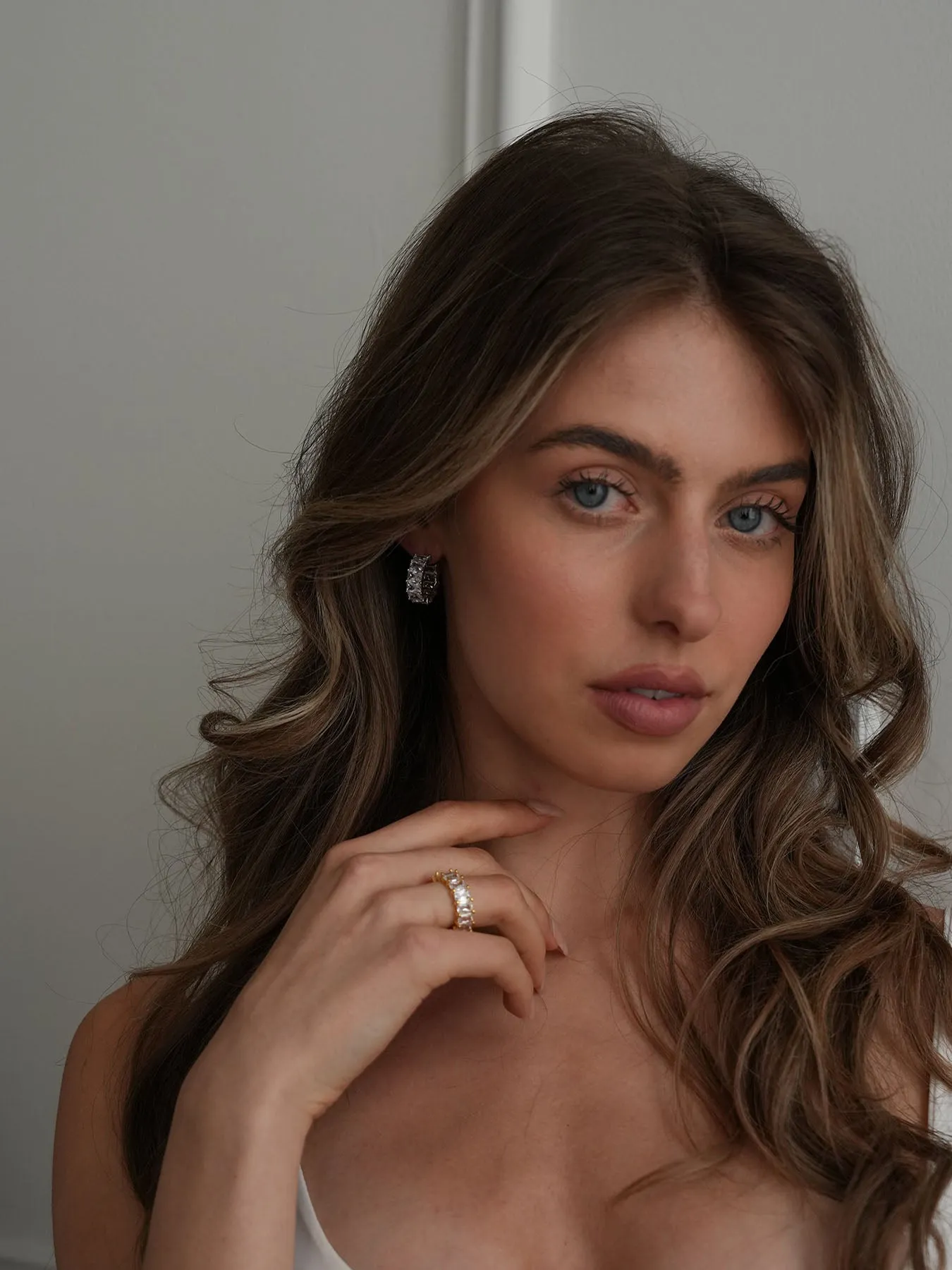 STATEMENT - Earrings • Color: White Gold