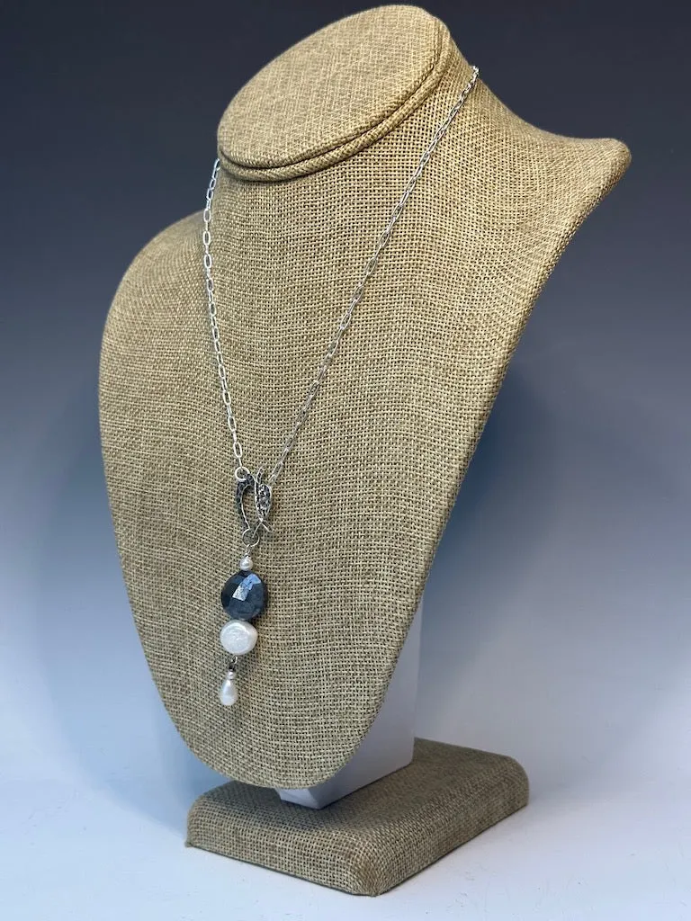 STERLING SILVER FROT TOGGLE NECKLACE WITH PYRITE AND FRESHWATER PEARLS LCN564