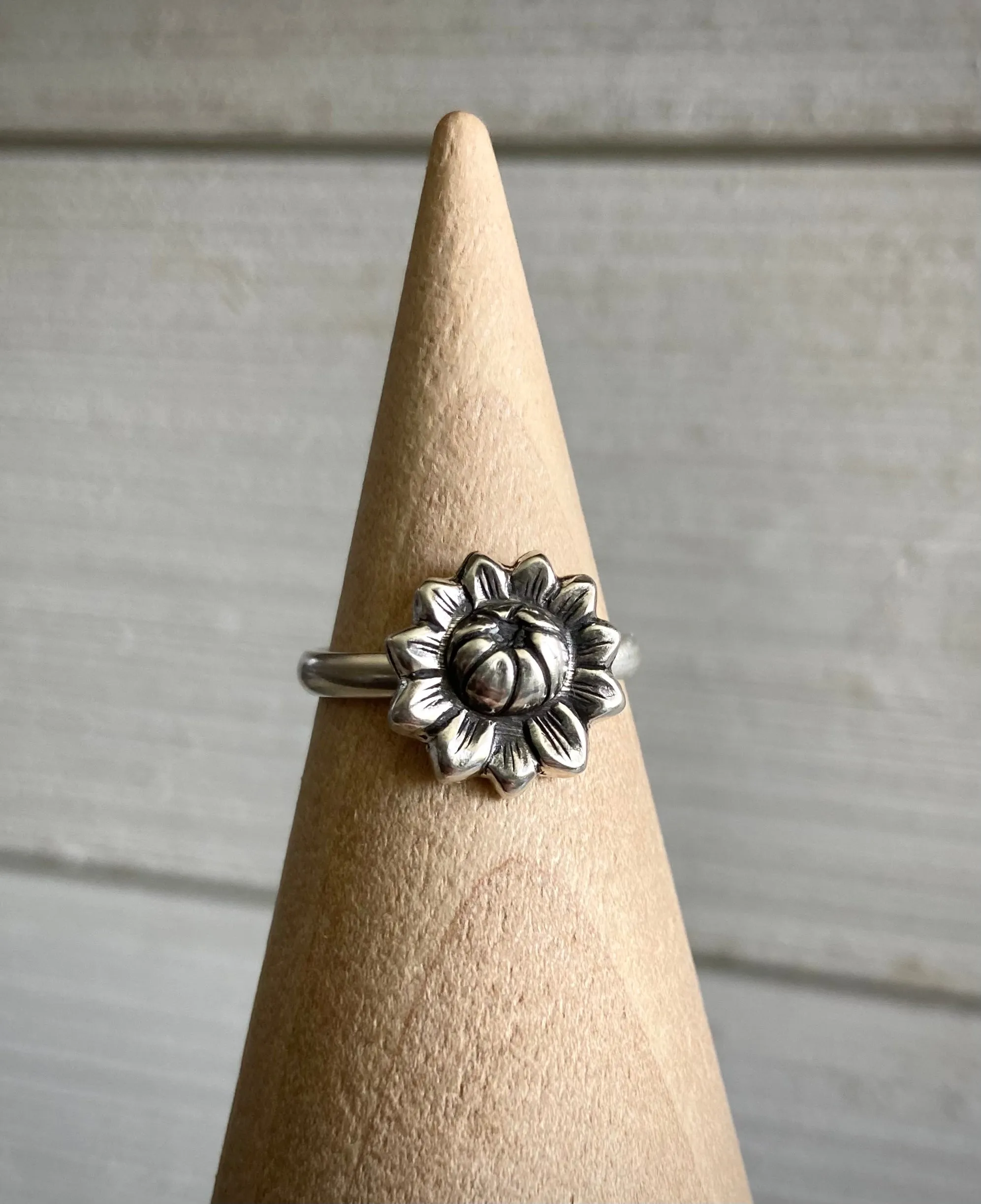 Straw Flower Ring
