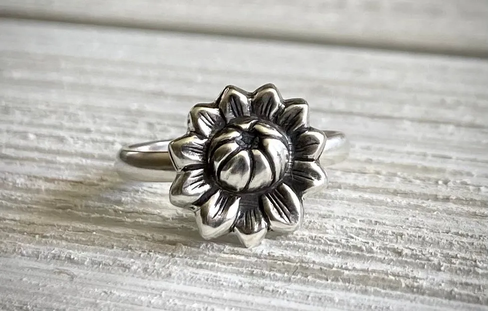Straw Flower Ring