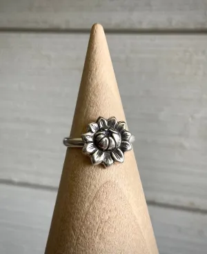 Straw Flower Ring