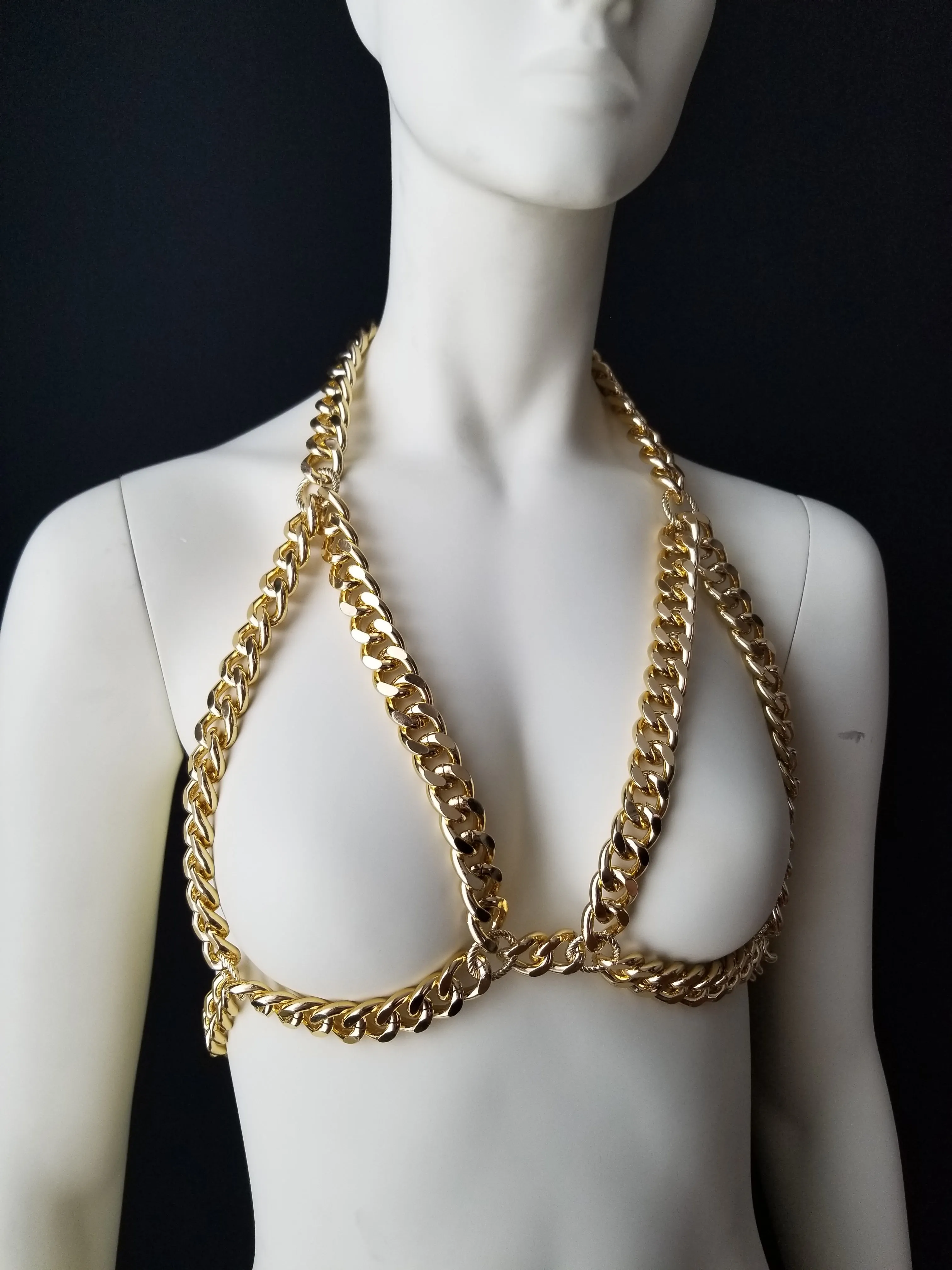 THE CHAIN BRA