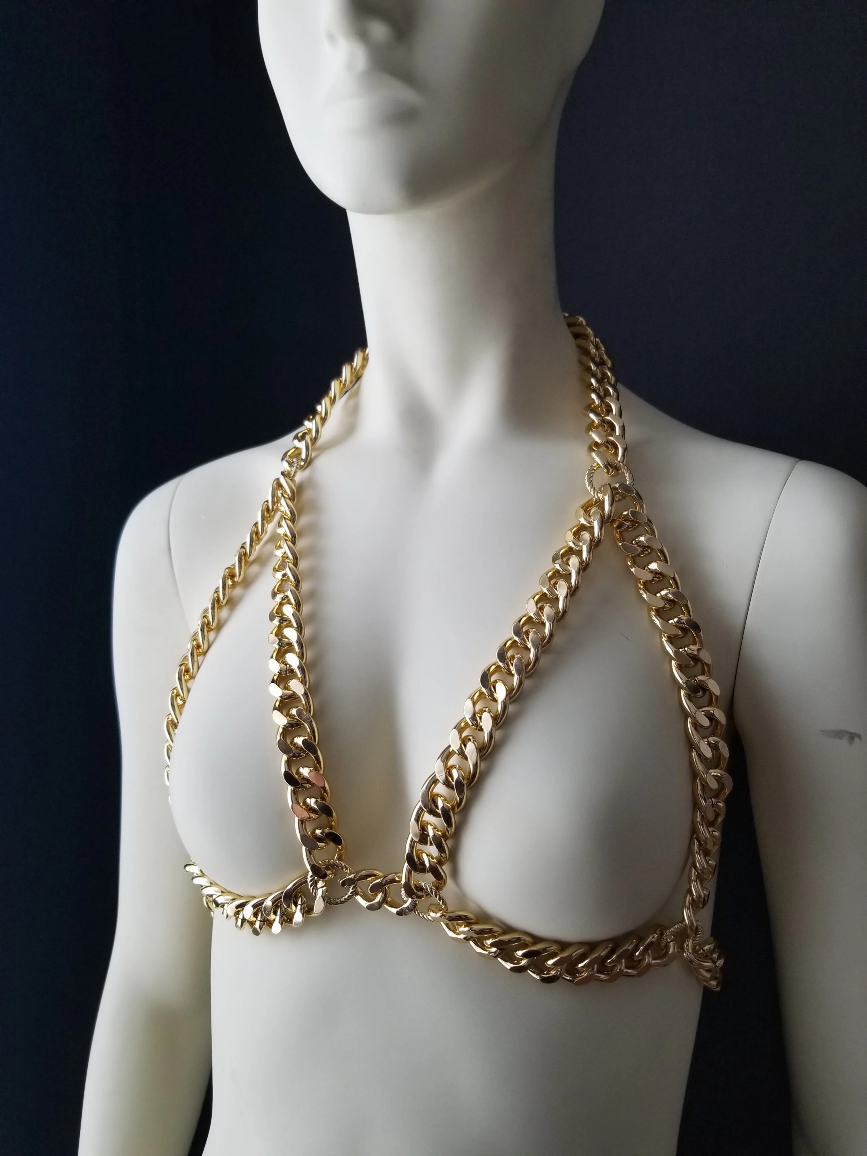 THE CHAIN BRA