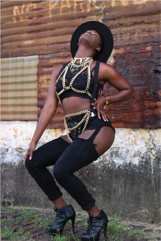 THE CHAIN BRA