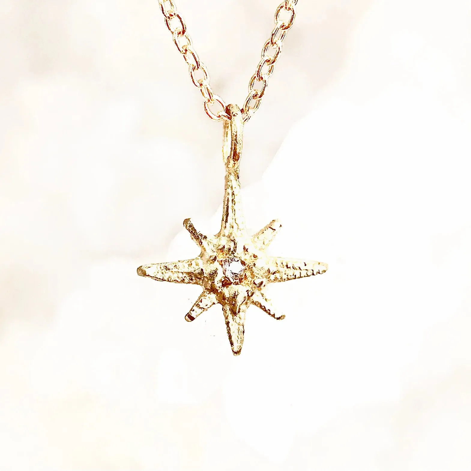 tiny 'gratitude' star necklace