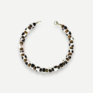 TORT & CAT EYE SUNDRY.  BEAD TWO.