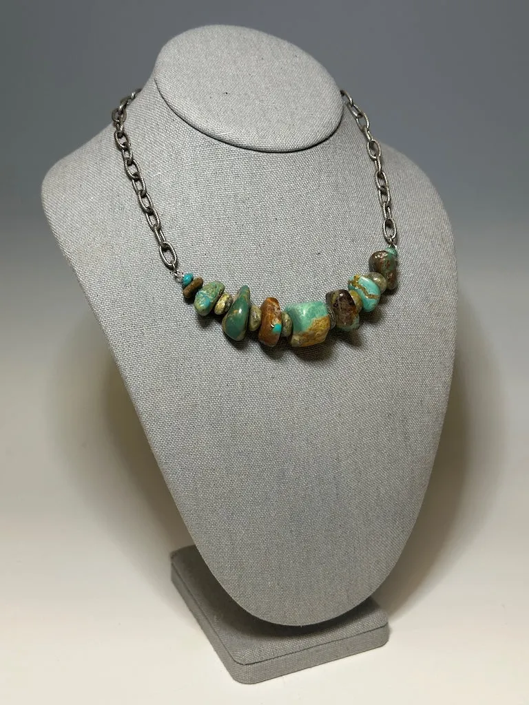 TURQUOISE STATEMENT NECKLACE WITH OXIDIZED SILVER CHAIN LCN643