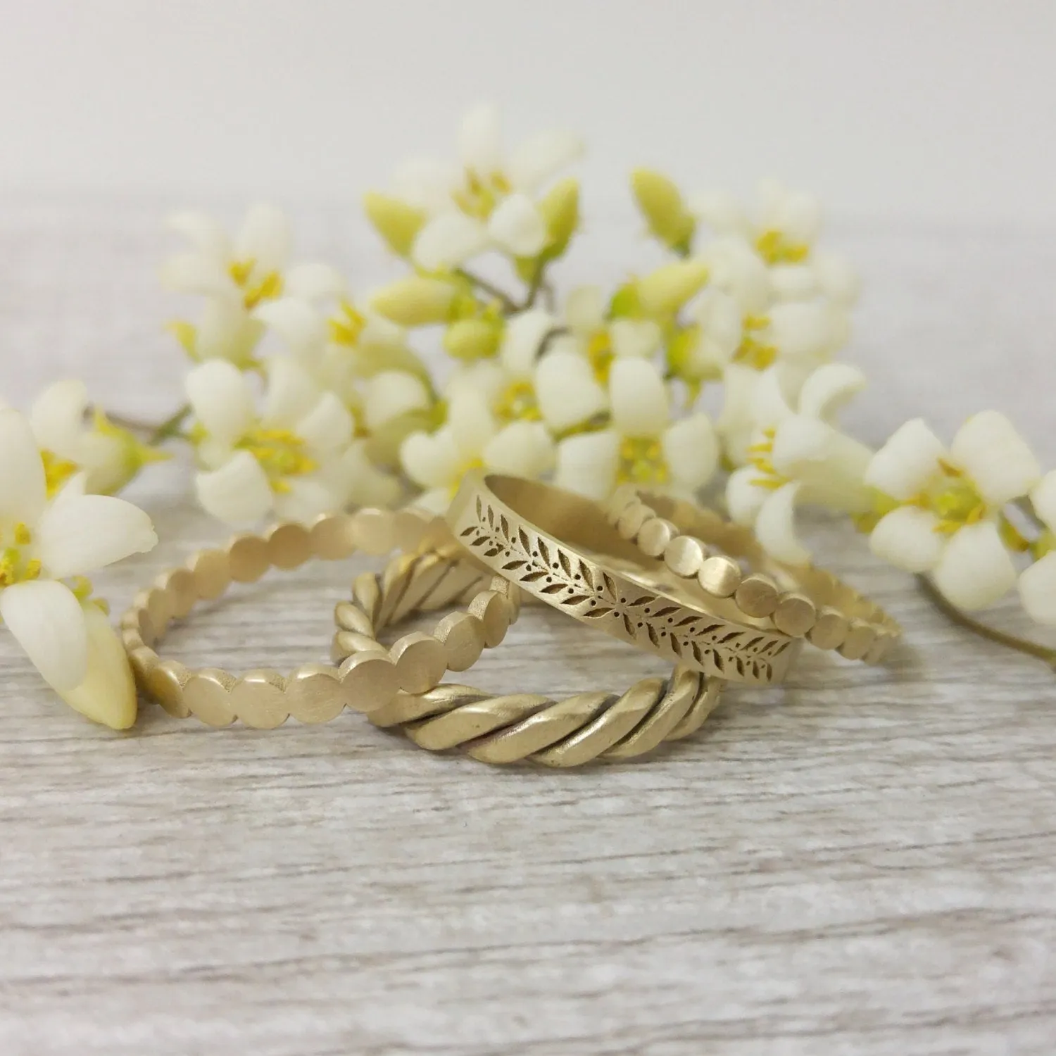 Unique wedding band for women, Leaves and berries wedding band, Gold wedding ring for women, 14k gold wedding band, gold leaves band