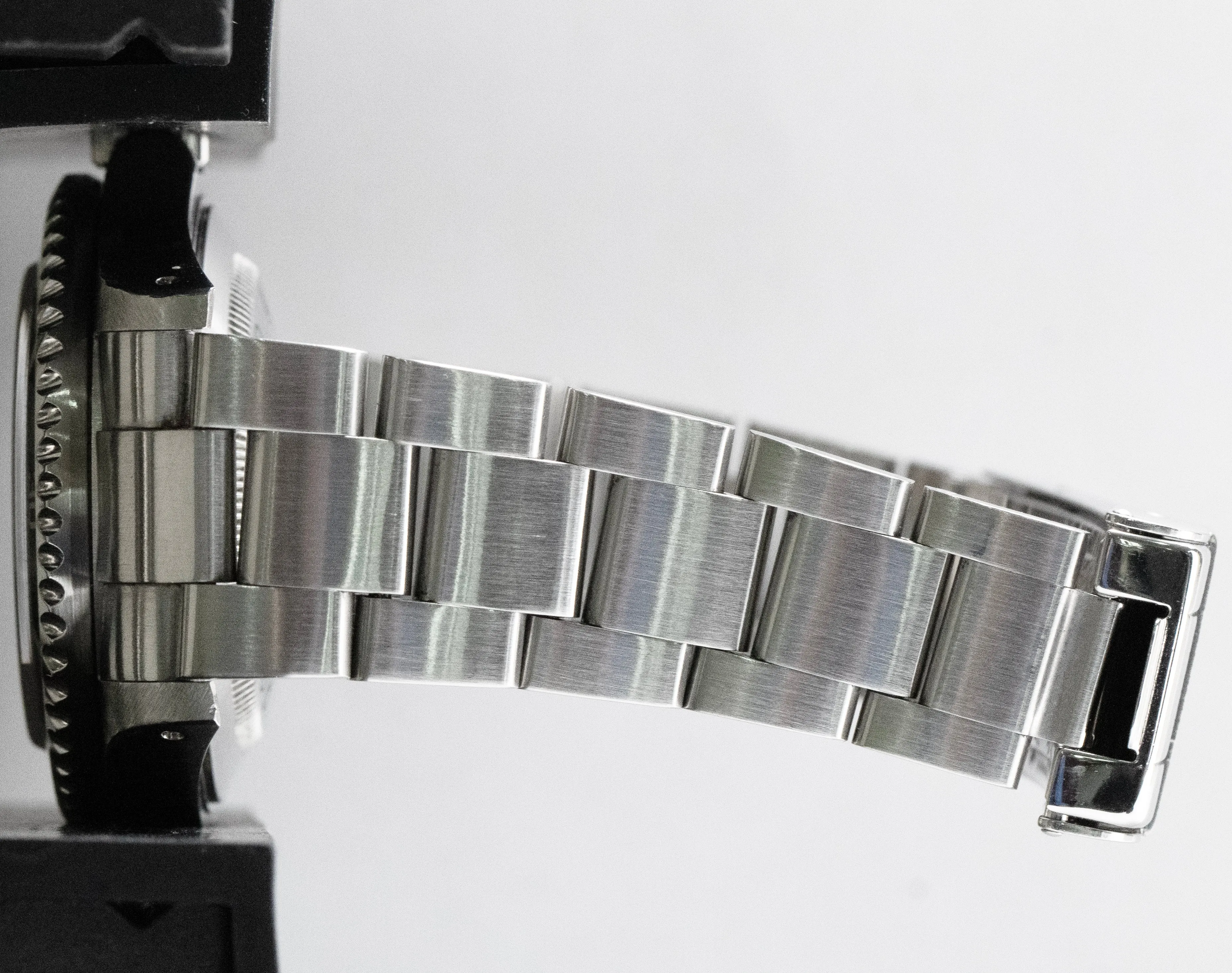 UNPOLISHED Rolex Sea-Dweller 16600 SWISS ONLY 40mm Steel Black Automatic Watch