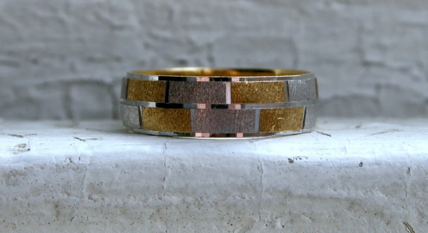 Vintage Men&#39;s Vintage 14K White/ Yellow Gold Wedding Band.