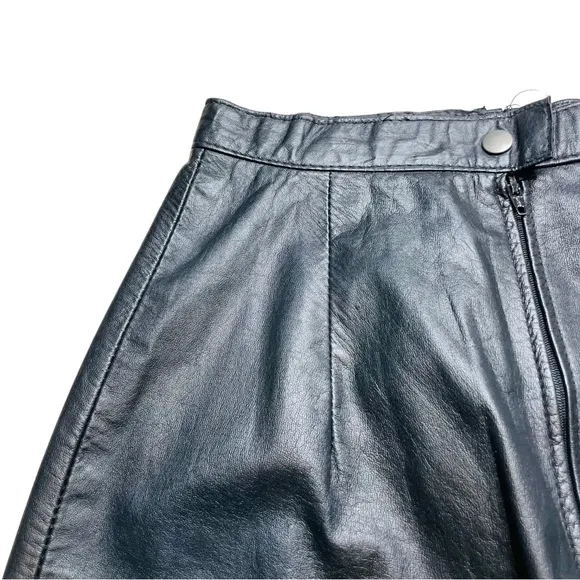 Vintage Outerwear by Phoenix Black Leather Pencil Skirt - Size XS