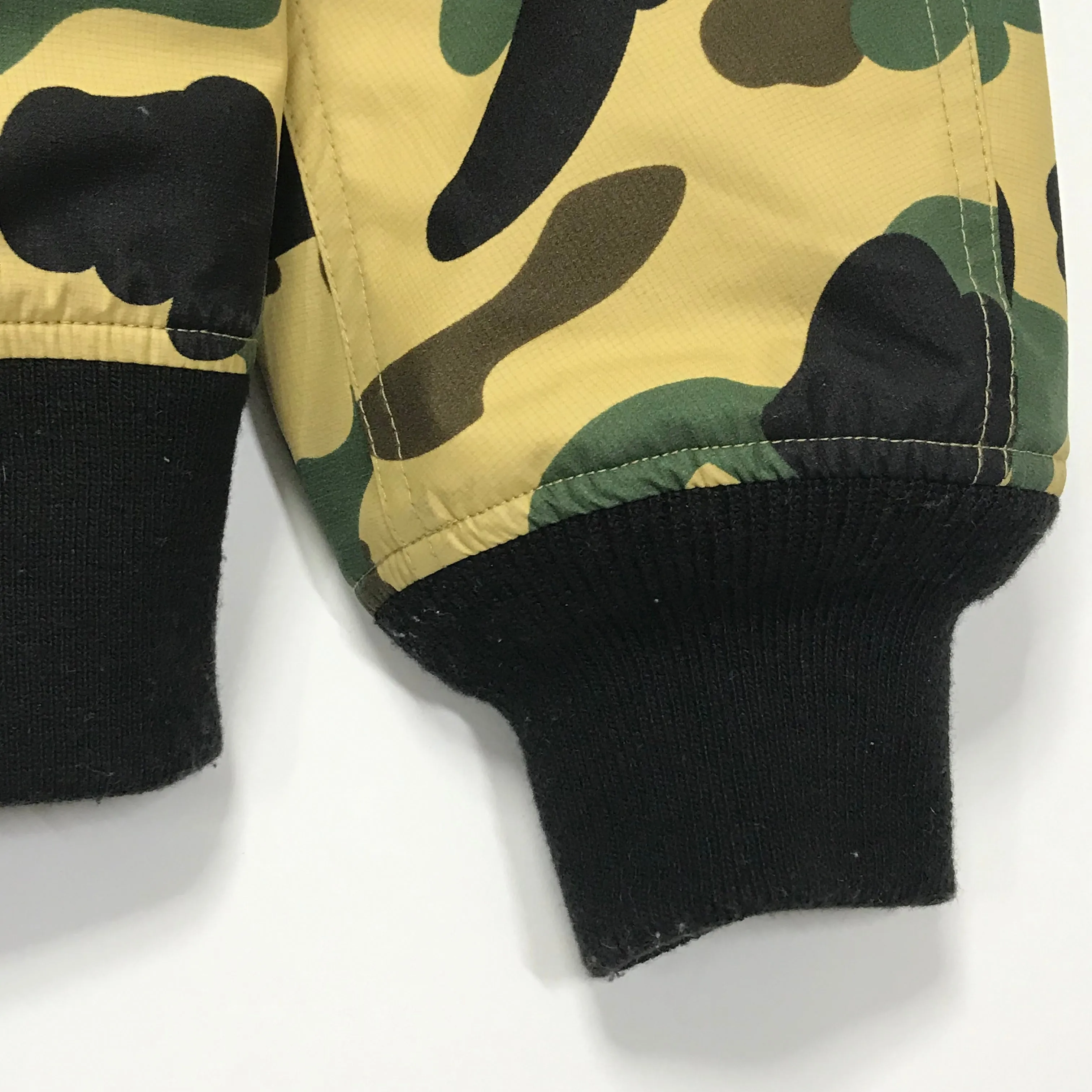 [XL] A Bathing Ape Bape 1st Camo Gore Windstopper MA-1 Jacket