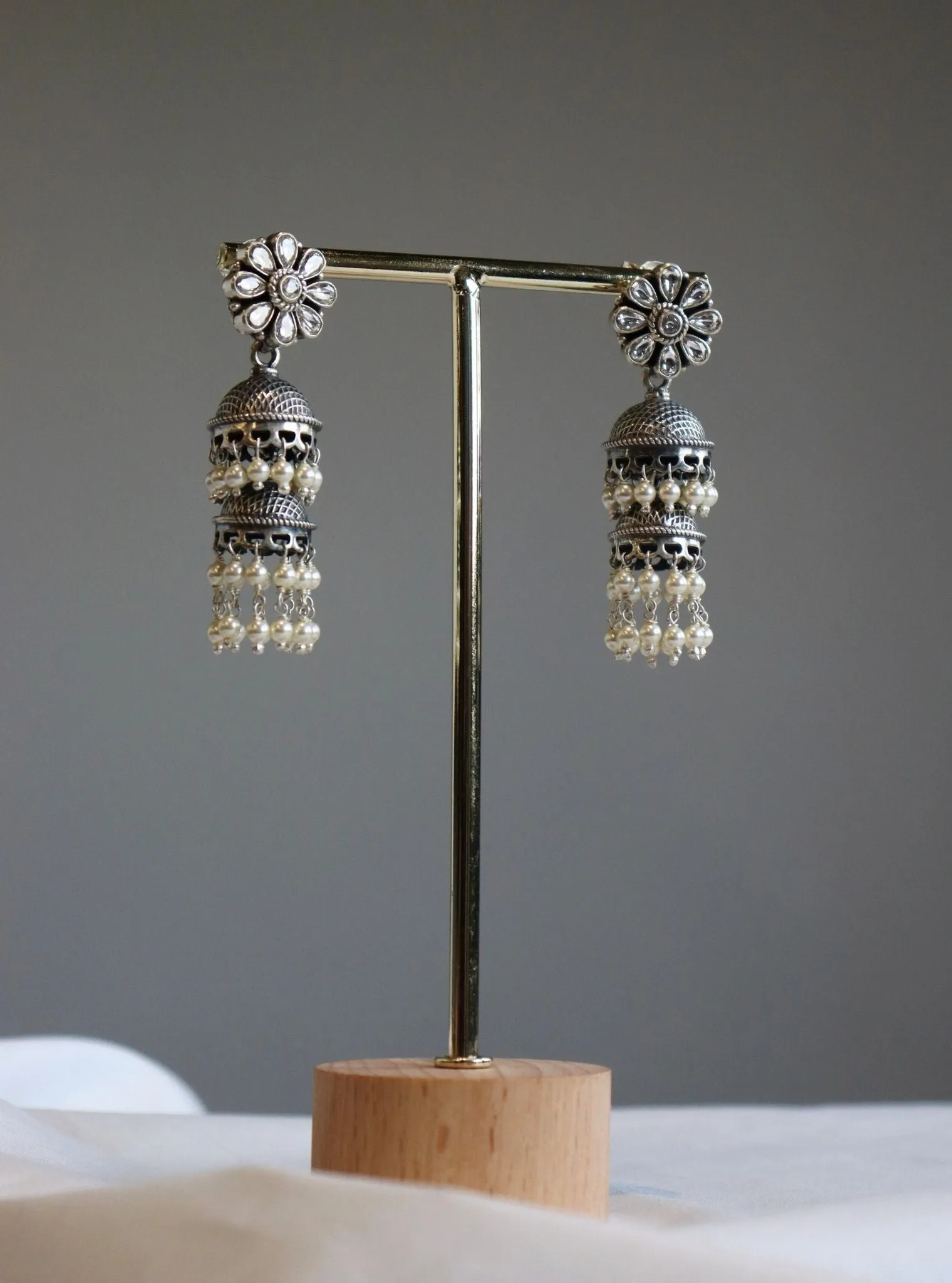 Zaya Jhumki